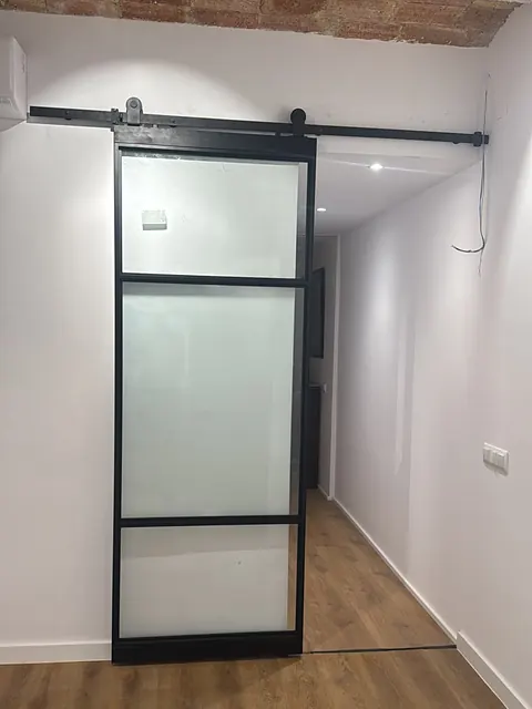 Puerta corredera de interior